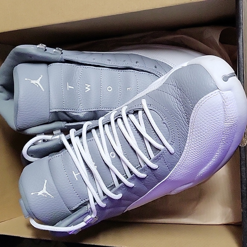 Jordan Men's White and Gray Sneakers
